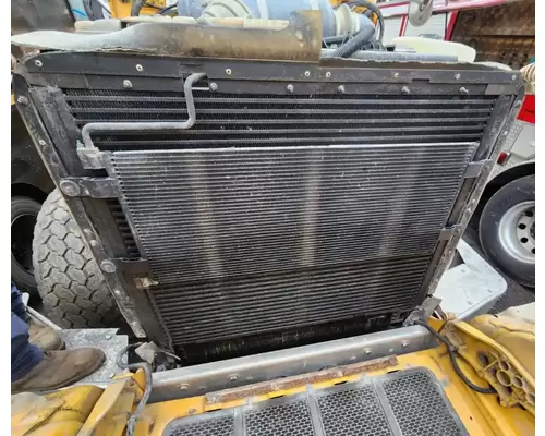 Peterbilt 365 Intercooler