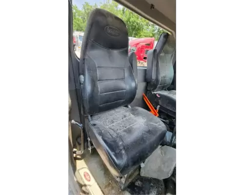 Peterbilt 365 Seat, Front