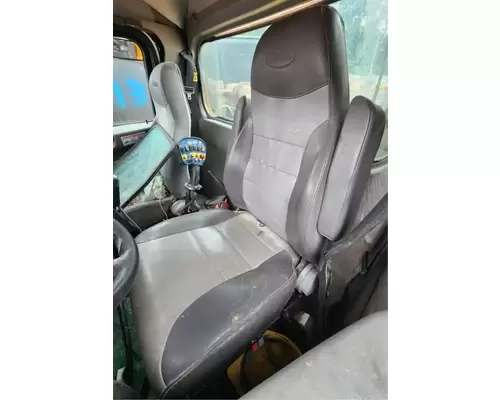 Peterbilt 365 Seat, Front