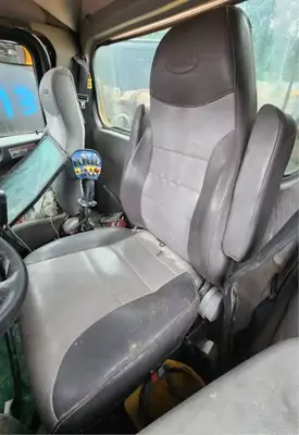 Peterbilt 365 Seat, Front