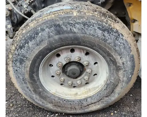 Spindle / Knuckle, Front Peterbilt 365 Complete Recycling Group LLC