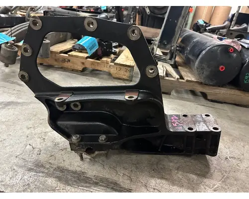 Spring Hanger PETERBILT 365 High Mountain Horsepower