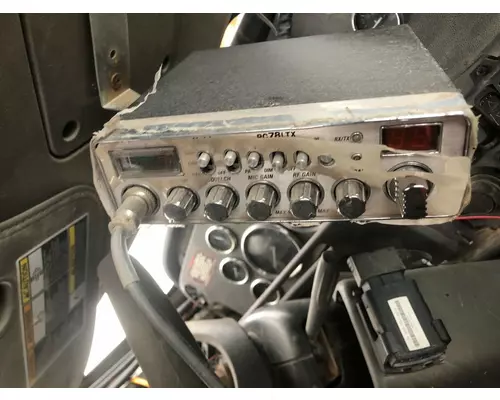 Radio Peterbilt 367 Vander Haags Inc Cb