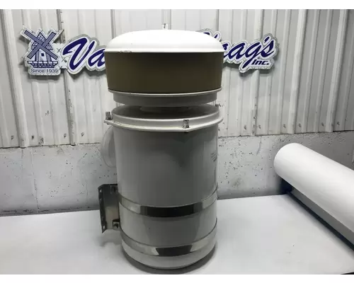 Peterbilt 367 Air Cleaner