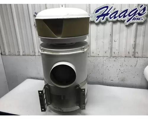 Peterbilt 367 Air Cleaner