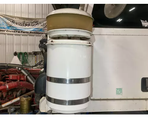 Peterbilt 367 Air Cleaner