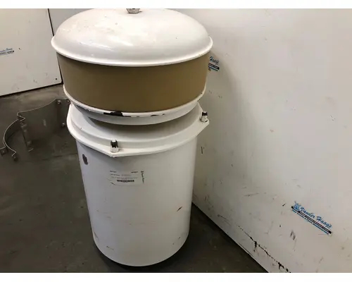 Peterbilt 367 Air Cleaner