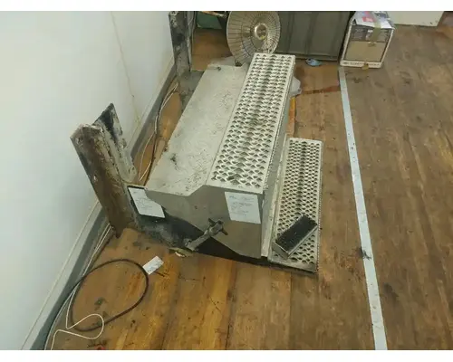 Peterbilt 367 Battery Box