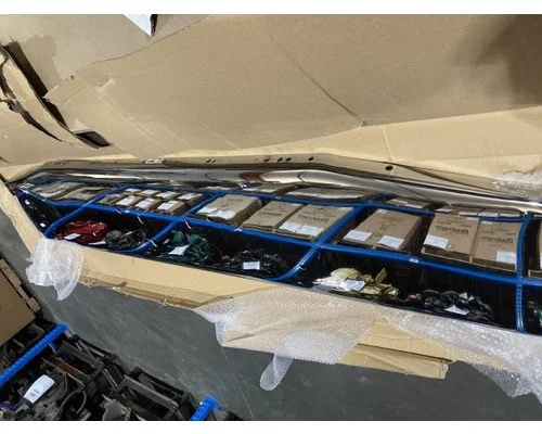 Peterbilt 367 Bumper Assembly, Front