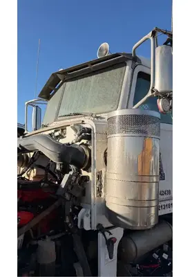 Peterbilt 367 Cab