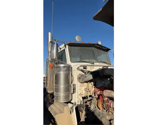 Peterbilt 367 Cab