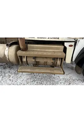 Peterbilt 367 DPF (Diesel Particulate Filter)