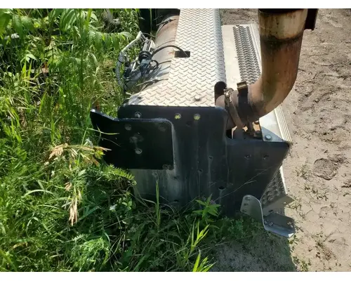 Peterbilt 367 DPF (Diesel Particulate Filter)