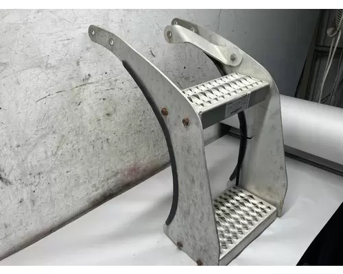 Peterbilt 367 Engine Brackets, Misc.