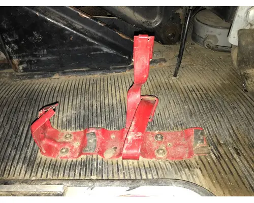 Brackets, Misc. Peterbilt 367 Vander Haags Inc Cb