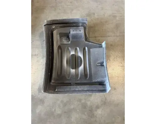 Peterbilt 367 Fender Extension