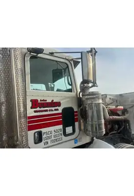 Peterbilt 367 Mirror (Side View)