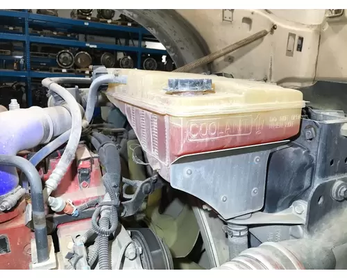 Peterbilt 367 Radiator Overflow Bottle  Surge Tank