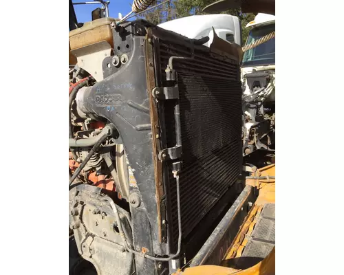 Radiator PETERBILT 367 Payless Truck Parts