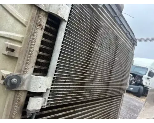 Peterbilt 367 Radiator