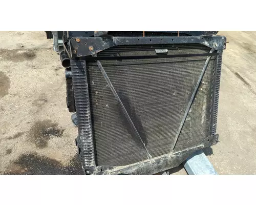 Peterbilt 368/387 Radiator