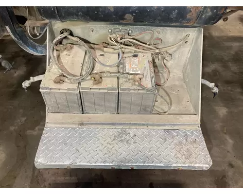 Peterbilt 375 Battery Box