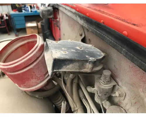 Body Parts, Misc. Peterbilt 375 Vander Haags Inc Cb