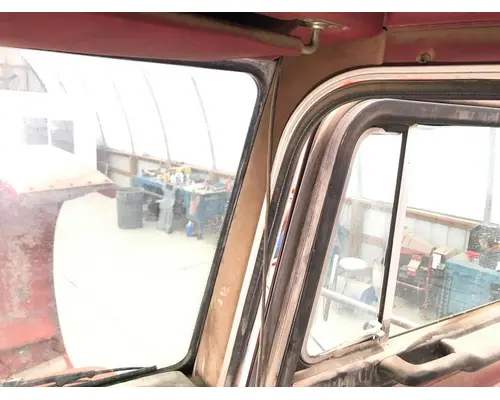 Interior Parts, Misc. Peterbilt 375 Vander Haags Inc Cb