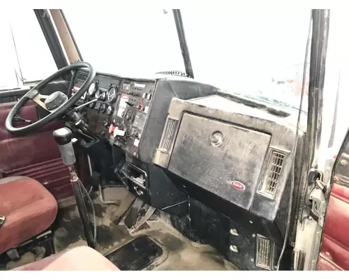 Peterbilt 375 Dash Assembly