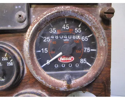 Speedometer Head Cluster PETERBILT 377_Q43-6010-005 Valley Heavy Equipment