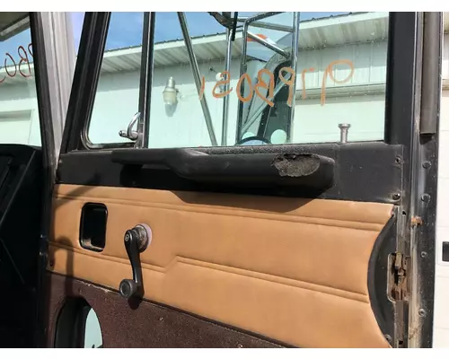 Peterbilt 377 Body, Misc. Parts