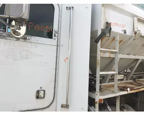 Peterbilt 377 Body, Misc. Parts