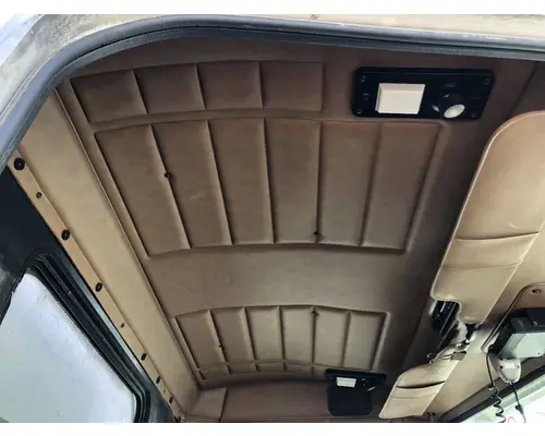 Peterbilt 377 Body, Misc. Parts