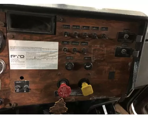 Peterbilt 377 Dash Assembly