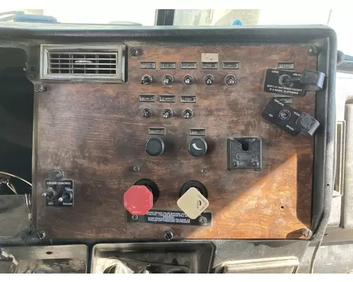 Peterbilt 377 Dash Assembly