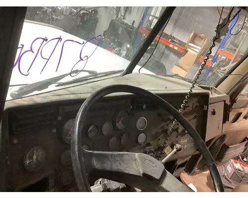 Peterbilt 377 Dash Assembly