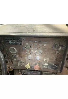 Peterbilt 377 Dash Assembly