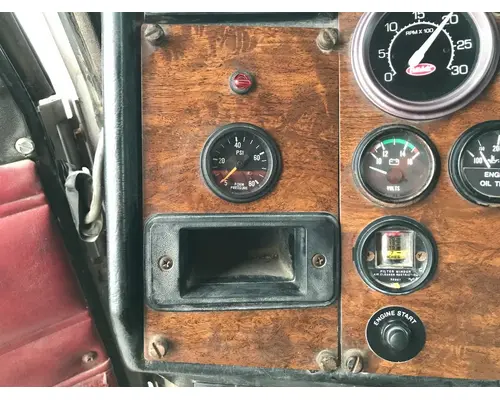 Peterbilt 377 Dash Assembly