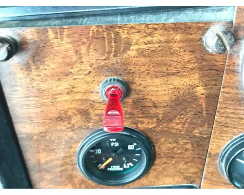 Peterbilt 377 Dash Assembly