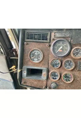 Peterbilt 377 Dash Assembly