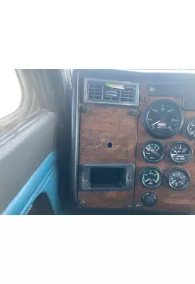 Peterbilt 377 Dash Assembly