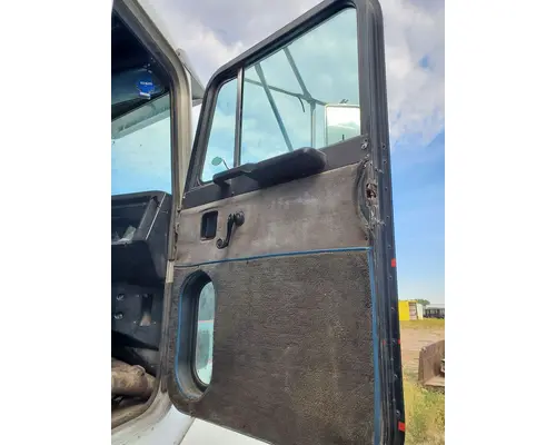 Peterbilt 377 Door Assembly, Front