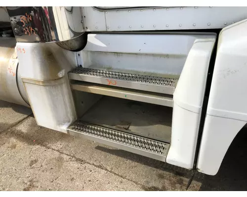 Peterbilt 377 Fairing (Side)