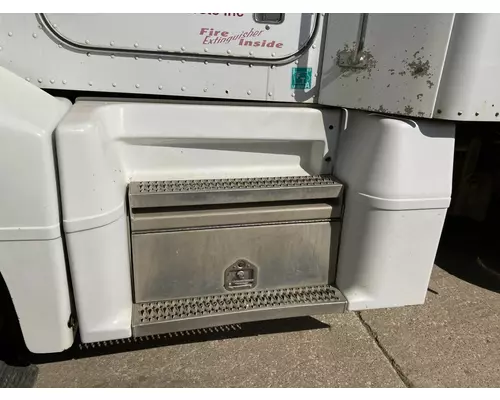 Peterbilt 377 Fairing (Side)