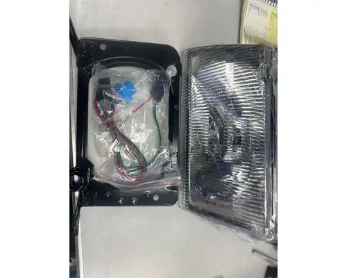 Peterbilt 377 Headlamp Assembly