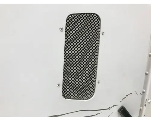 Peterbilt 377 Hood Side Vent