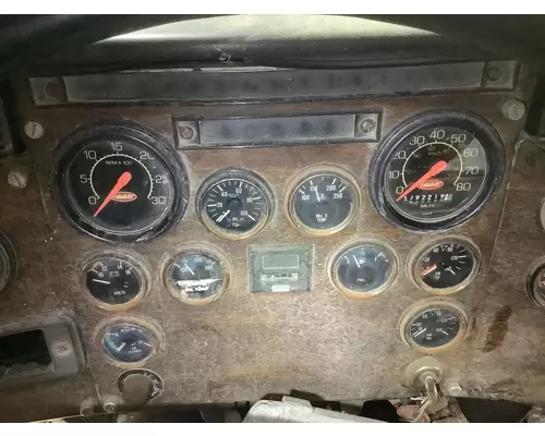 Peterbilt 377 Instrument Cluster