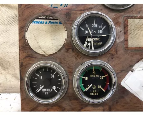 Peterbilt 377 Instrument Cluster