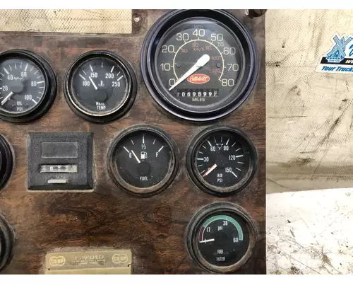 Peterbilt 377 Instrument Cluster