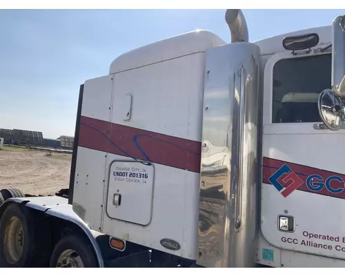 Peterbilt 377 Muffler Shield